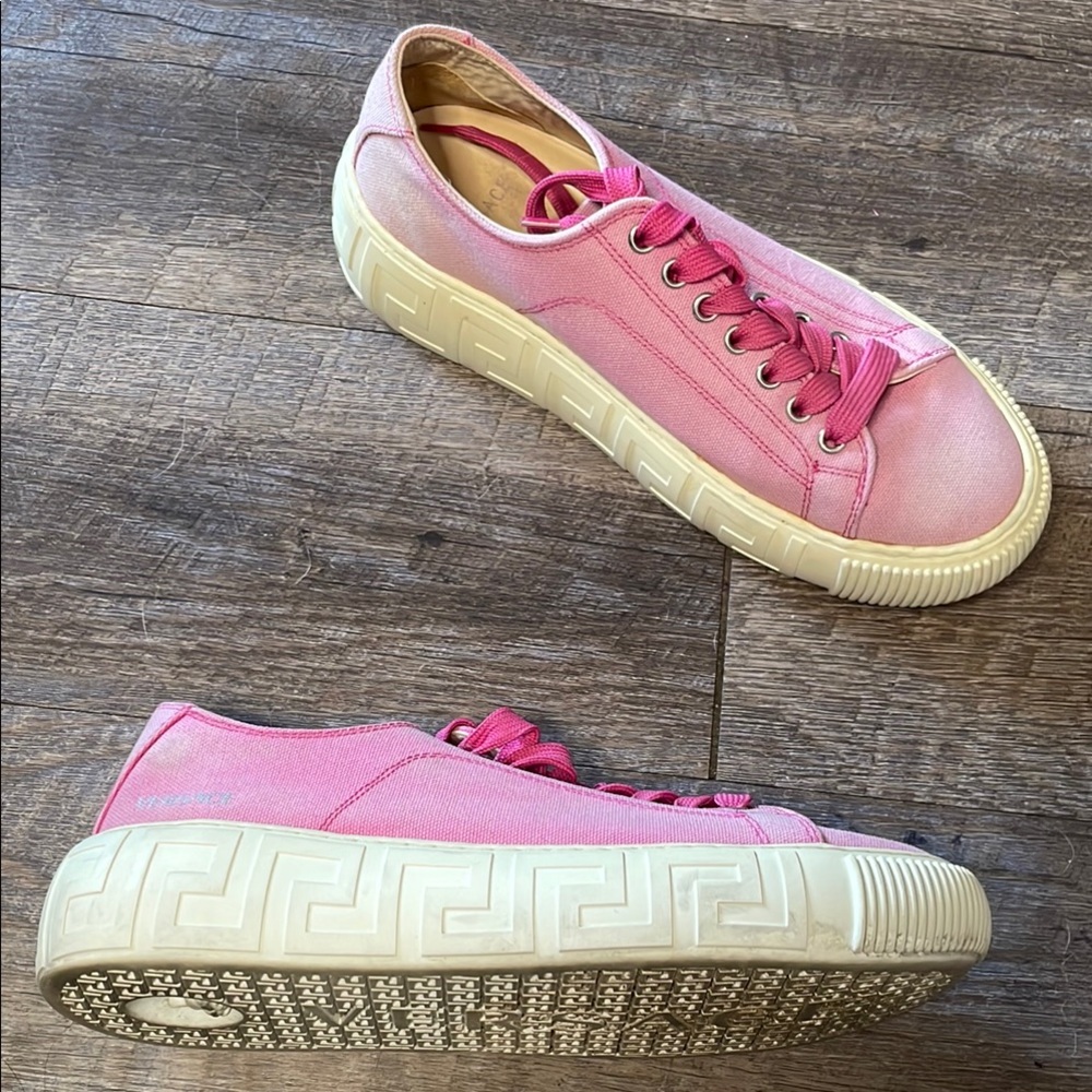 Versace Pink low top Sneakers